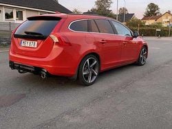 Röd Begagnad 2012 Volvo V60 R-Design Kombi | 99 500 kr (Lite dyr)