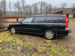 Begagnad 2005 Volvo V70 Kombi | 12 000 kr (Marknadspris)