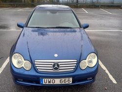 Blå Begagnad 2004 Mercedes C180 Sportkupé | 20 000 kr (Bra pris)