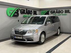Grå Begagnad 2014 Lancia Voyager Minibuss | 149 900 kr (Marknadspris)