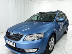 Blå Begagnad 2017 Skoda Octavia Ambition Kombi | 89 900 kr (Bra pris)