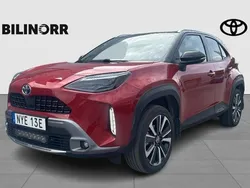 Röd Begagnad 2021 Toyota Yaris Cross Edition SUV | 309 900 kr (Marknadspris)