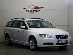 Vit Begagnad 2010 Volvo V70 Momentum Kombi | 74 900 kr (Marknadspris)