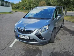 Grå Begagnad 2013 Opel Zafira Tourer Enjoy Minibuss | 85 000 kr (Bra pris)