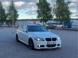 Vit Begagnad 2010 BMW 335 M Sport Kombi | 160 000 kr (Dyr)