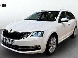 Vit Begagnad 2018 Skoda Octavia Style Kombi | 184 900 kr (Marknadspris)