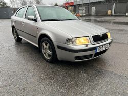 Begagnad 2001 Skoda Octavia Tour Halvkombi | 19 900 kr (Marknadspris)