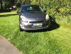 Grå Begagnad 2011 Renault Grand Scénic III Bose Edition Minibuss | 28 000 kr (Superpris)