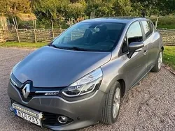 Grå Begagnad 2016 Renault Clio IV Halvkombi | 62 000 kr (Marknadspris)