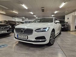 Vit Begagnad 2023 Volvo V90 Momentum Kombi | 399 000 kr (Marknadspris)