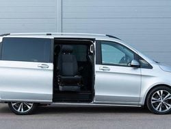 Silver Begagnad 2016 Mercedes V220 Minibuss | 389 000 kr (Marknadspris)