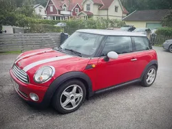 Röd Begagnad 2008 Mini Cooper Pepper Halvkombi | 54 900 kr (Marknadspris)