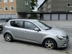 Begagnad 2010 Kia Ceed 2 Halvkombi | 60 000 kr (Marknadspris)