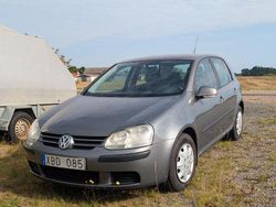 Grå Begagnad 2005 VW Golf IV Halvkombi | 18 000 kr (Marknadspris)