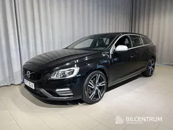 Svart Begagnad 2017 Volvo V60 R-Design Kombi | 208 900 kr (Marknadspris)