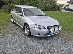 Silver Begagnad 2005 Subaru Legacy Kombi | 12 000 kr (Bra pris)
