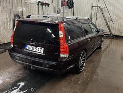Röd Begagnad 2007 Volvo V70 Kombi | 35 000 kr (Dyr)