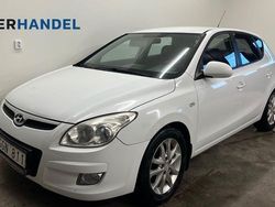 Vit Begagnad 2008 Hyundai i30 Halvkombi | 32 900 kr (Marknadspris)