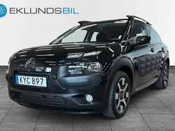 Svart Begagnad 2015 Citroën C4 Cactus PureTech Halvkombi | 99 900 kr (Marknadspris)