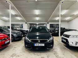 Mörkgrå Begagnad 2018 Peugeot 308 S Halvkombi | 79 900 kr (Marknadspris)