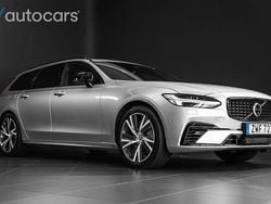 Silver Begagnad 2021 Volvo V90 R-Design Kombi | 448 000 kr (Marknadspris)