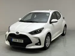 Vit Begagnad 2024 Toyota Yaris Active | 219 000 kr
