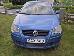 Blå Begagnad 2008 VW Polo Comfortline Halvkombi | 19 000 kr (Marknadspris)
