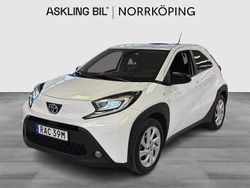 Vit Begagnad 2022 Toyota Aygo X Comfort SUV | 149 000 kr