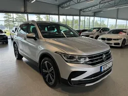 Silver Begagnad 2021 VW Tiguan Elegance SUV | 256 900 kr (Bra pris)