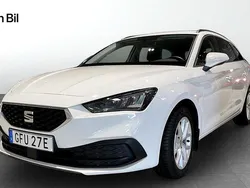Vit (candy white) Begagnad 2022 Seat Leon Style Kombi | 199 900 kr (Marknadspris)