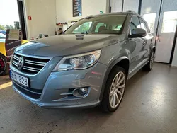 Grå Begagnad 2009 VW Tiguan R-line SUV | 99 900 kr (Lite dyr)