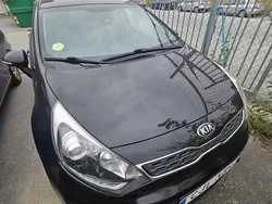 Svart Begagnad 2014 Kia Rio Halvkombi | 65 000 kr (Marknadspris)