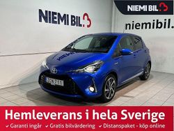 Blå Begagnad 2017 Toyota Yaris Hybrid Executive Halvkombi | 179 900 kr (Marknadspris)