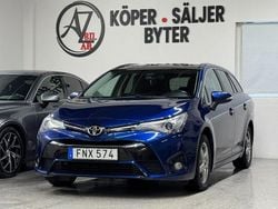 Mörkblå Begagnad 2015 Toyota Avensis Multidrive S Kombi | 159 900 kr (Marknadspris)