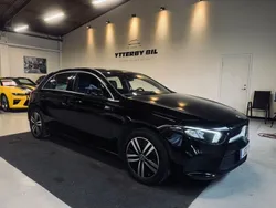 Svart Begagnad 2022 Mercedes A250 Halvkombi | 239 900 kr (Bra pris)