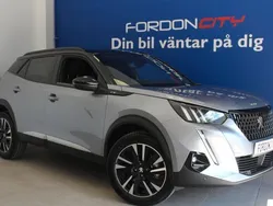 Grå Begagnad 2022 Peugeot 2008 GT SUV | 389 900 kr