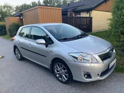 Silver Begagnad 2010 Toyota Auris Hybrid Plus Halvkombi | 75 900 kr (Lite dyr)