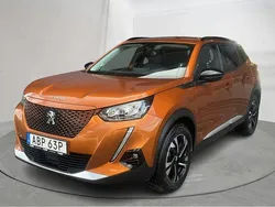 Orange Begagnad 2022 Peugeot e-2008 Allure SUV | 194 900 kr
