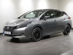 Grå Begagnad 2022 Nissan Leaf 360º Halvkombi | 174 800 kr (Marknadspris)