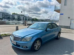 Blå Begagnad 2010 Mercedes C200 Sedan | 79 900 kr (Marknadspris)