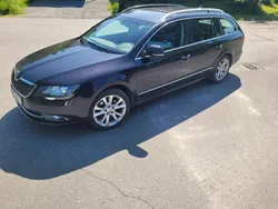 Svart Begagnad 2014 Skoda Superb Ambition Kombi | 78 000 kr (Marknadspris)