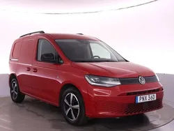 Röd (körsbärsröd) Begagnad 2022 VW Caddy Minibuss | 269 800 kr (Superpris)