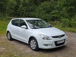 Vit Begagnad 2008 Hyundai i30 Halvkombi | 51 900 kr (Marknadspris)