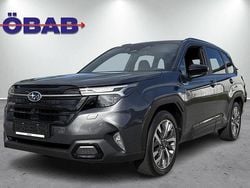 Grå Ny 2024 Subaru Forester SUV | 439 900 kr (Marknadspris)