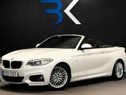 Vit Begagnad 2016 BMW 220 M Sport Cab | 229 900 kr (Marknadspris)
