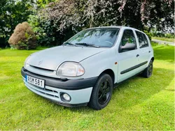 Grå Begagnad 2000 Renault Clio II Halvkombi | 5 000 kr (Bra pris)