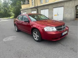 Röd Begagnad 2008 Dodge Avenger Sedan | 19 000 kr
