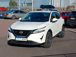 Vit Begagnad 2023 Nissan Qashqai SUV | 329 900 kr (Dyr)