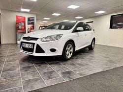 Vit Begagnad 2012 Ford Focus Trend Halvkombi | 59 700 kr (Marknadspris)
