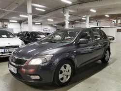 Grå Begagnad 2010 Kia Ceed EX Halvkombi | 59 900 kr (Bra pris)